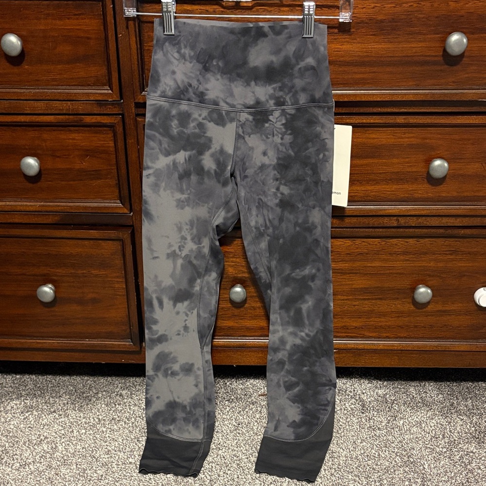 Lululemon Align Pant 25” Scallop